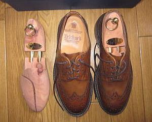 トリッカーズの靴、ブーツに合うシューキーパー＜靴のブランドから選ぶ ...